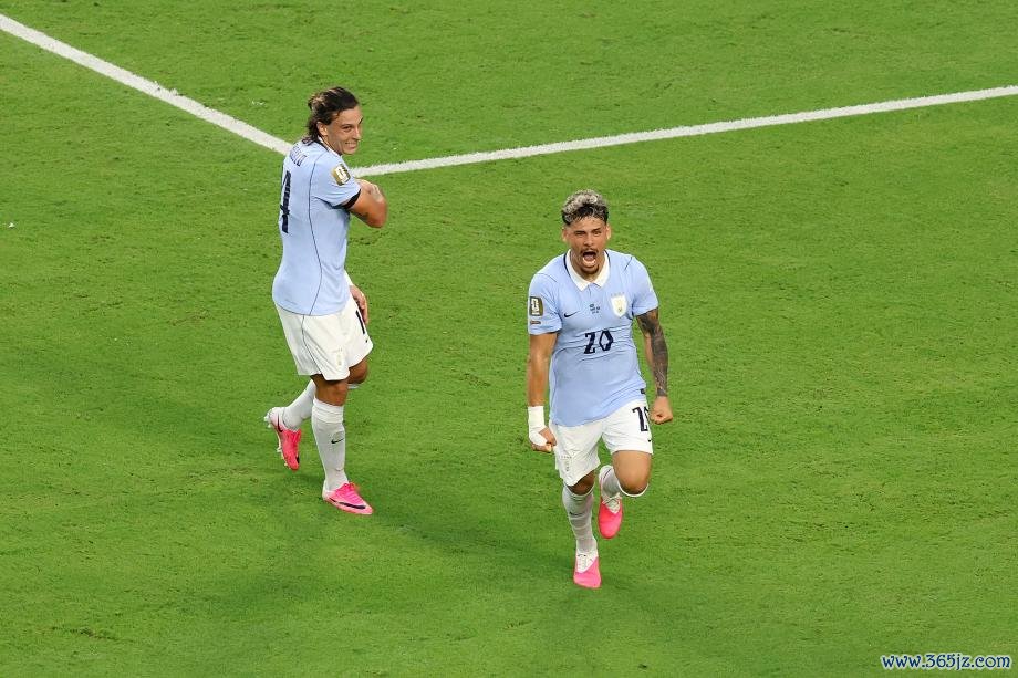 [图]天下杯：M&middot;阿劳霍扳平球 乌拉圭1-1沙特阿拉伯十大滚球平台app下载注册